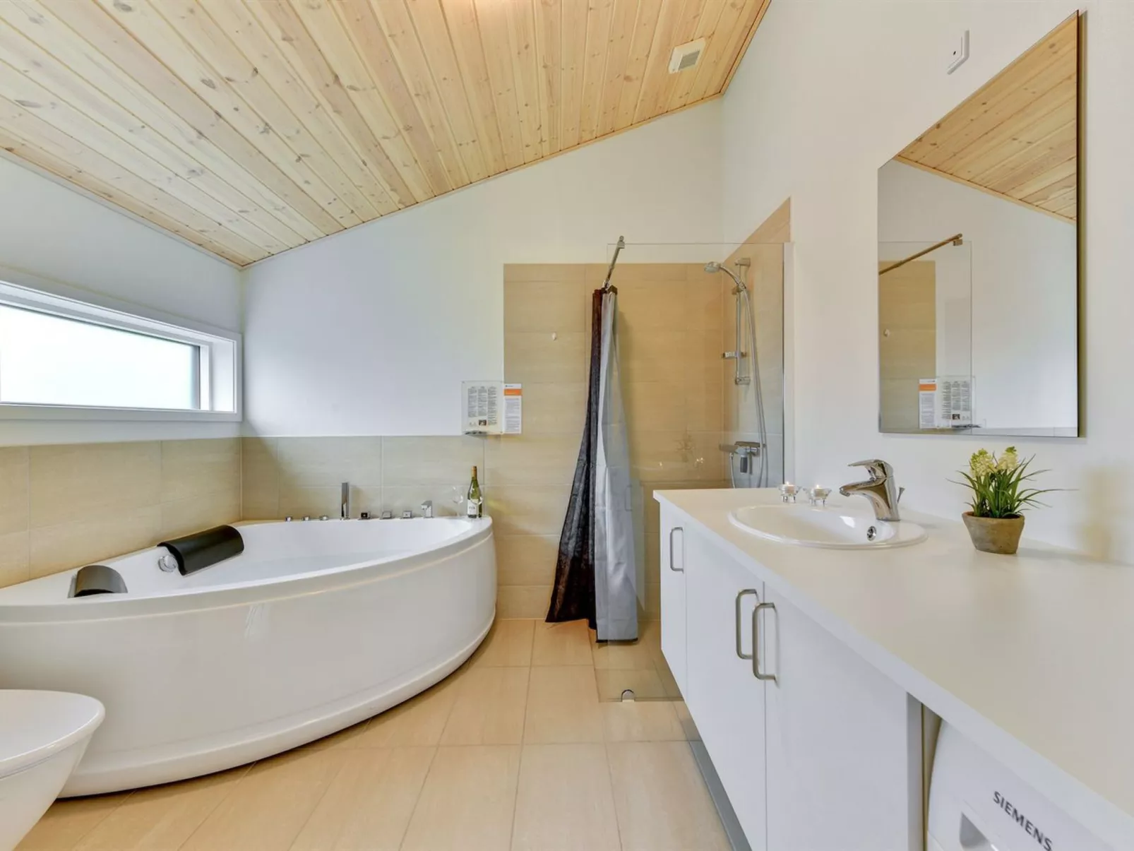 "Tindra" - 30m to the fjord-Binnen