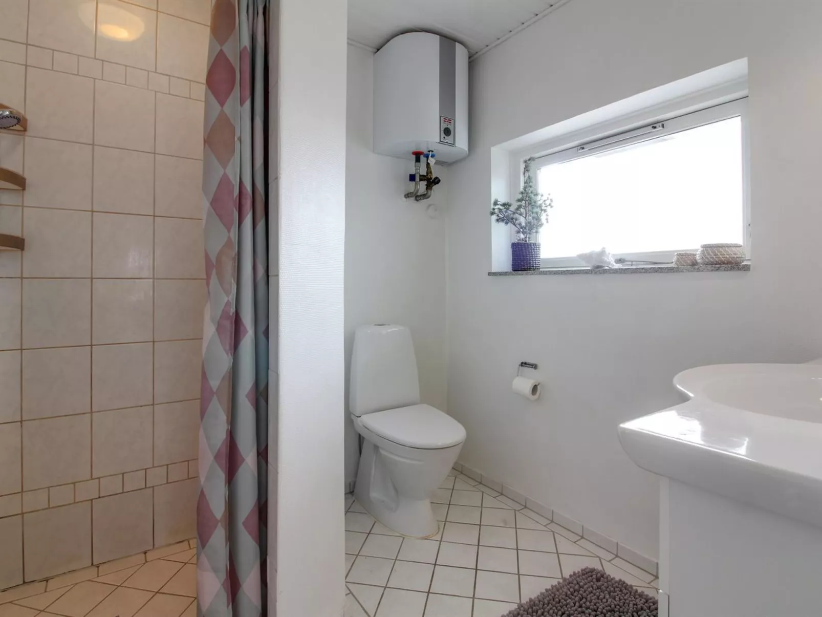 "Henryette" - 200m from the sea-Binnen