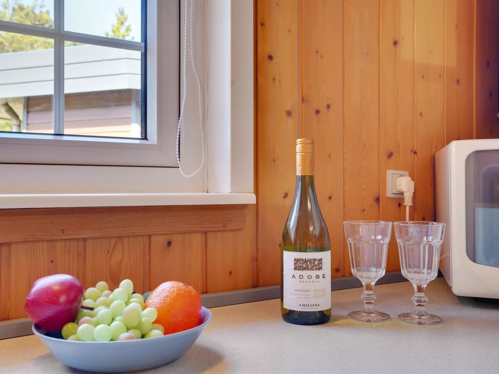 "Mariette" - 3.1km from the sea-Binnen