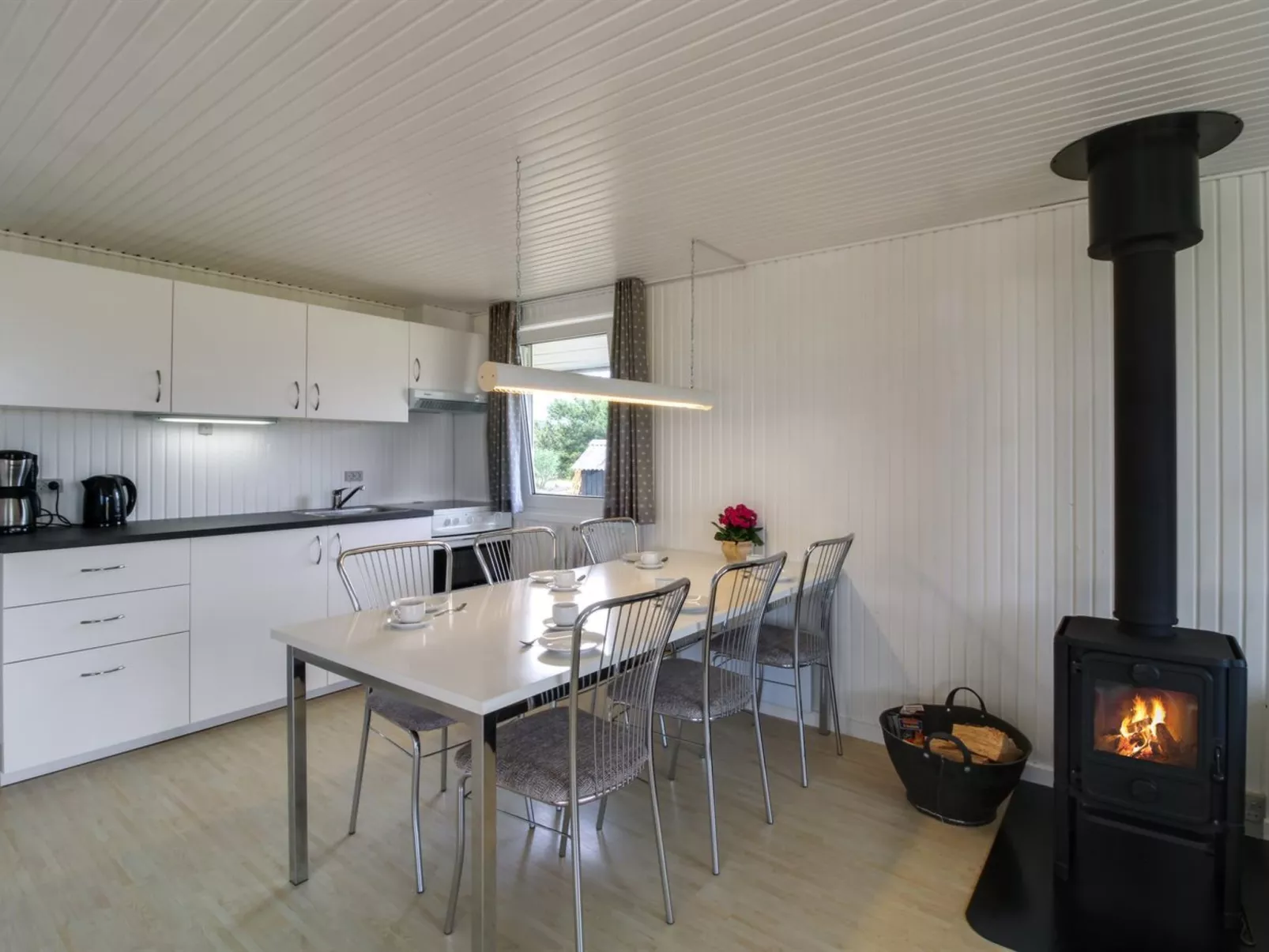 "Berndt" - 50m from the sea-Binnen