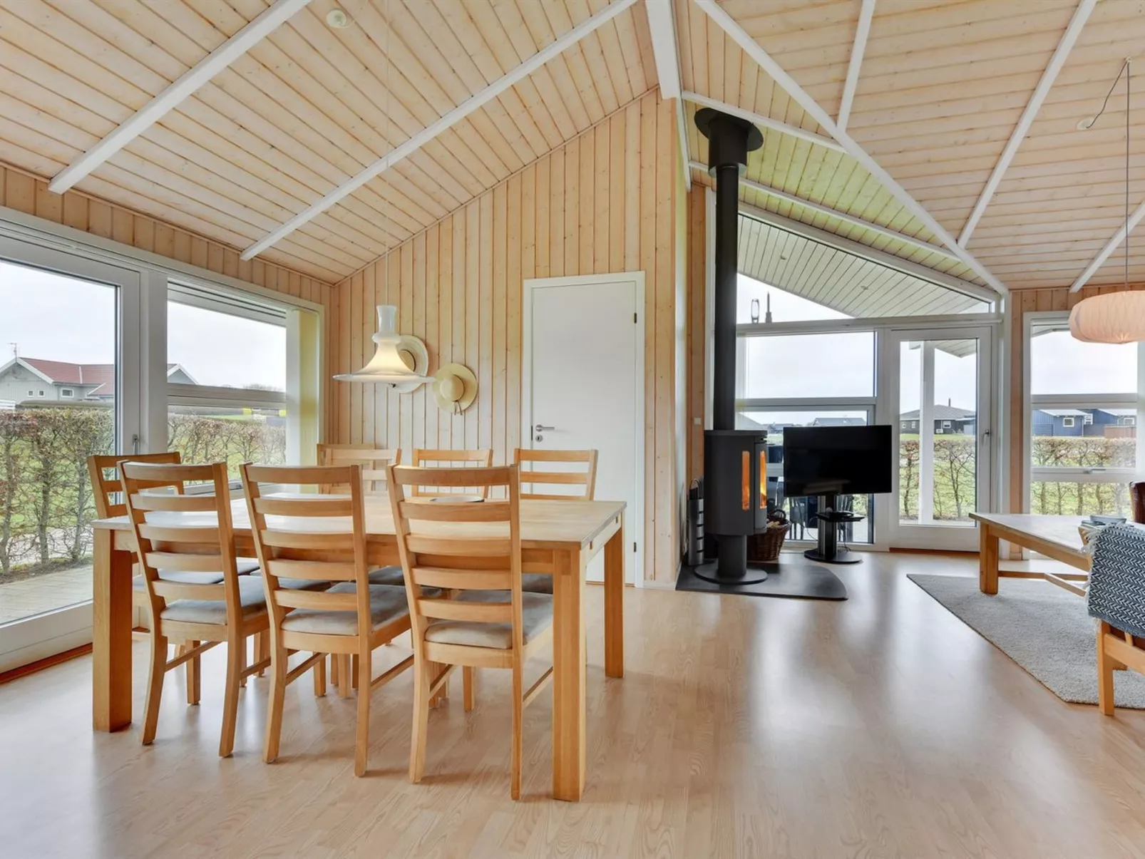 "Deline" - 250m from the sea-Binnen