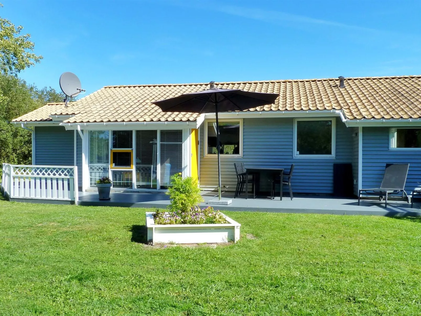 "Jouko" - 400m from the sea-Buiten