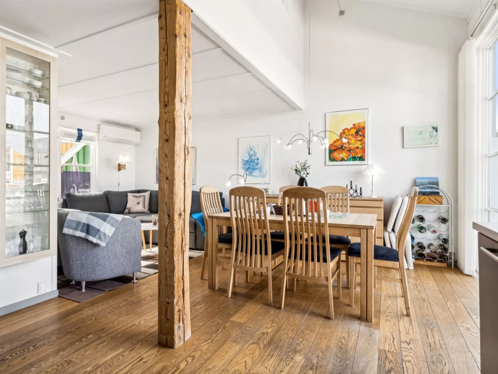 "Alet" - 2m from the sea-Binnen