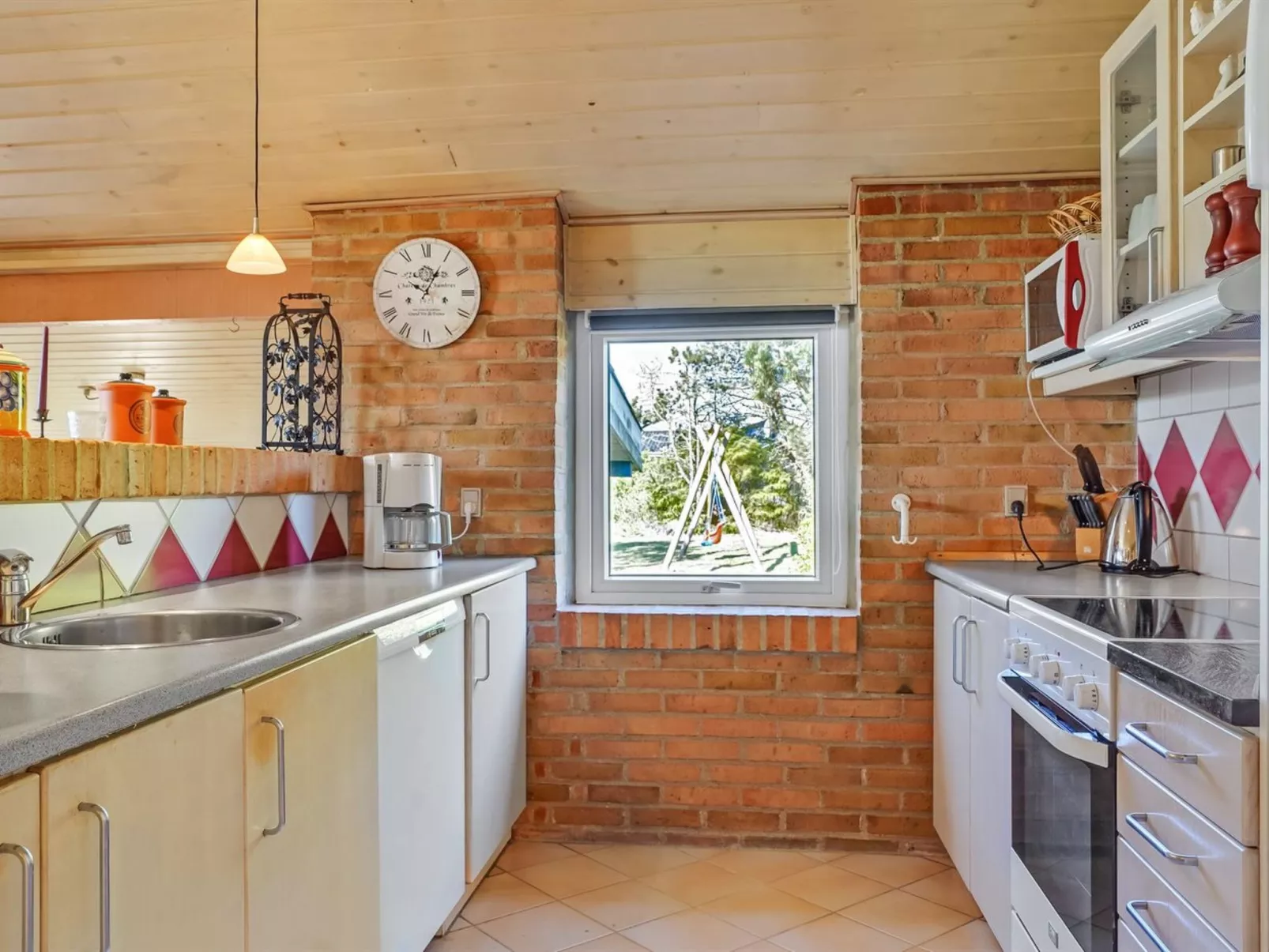 "Svane" - 1.2km from the sea-Binnen