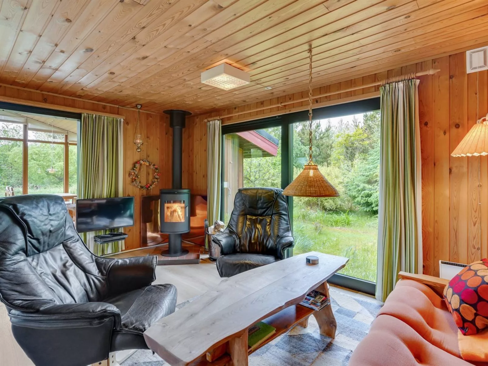 "Sune" - 500m from the sea-Binnen