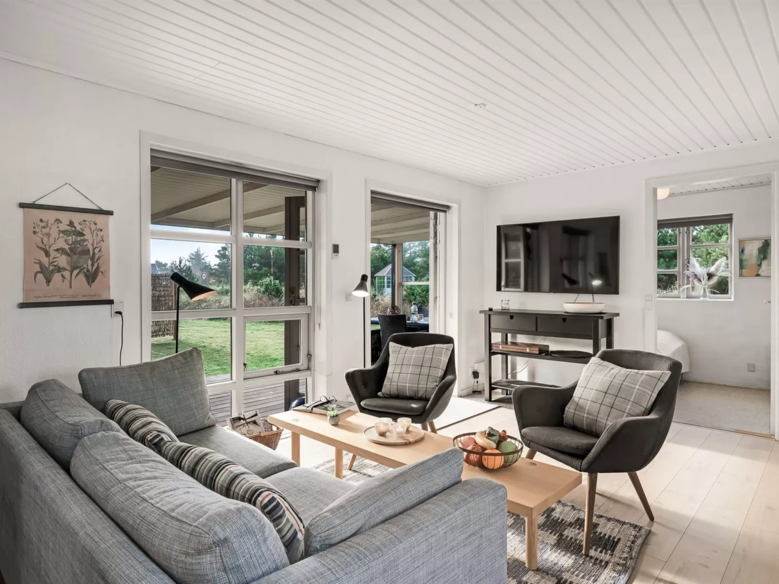 "Agni" - 800m from the sea-Binnen