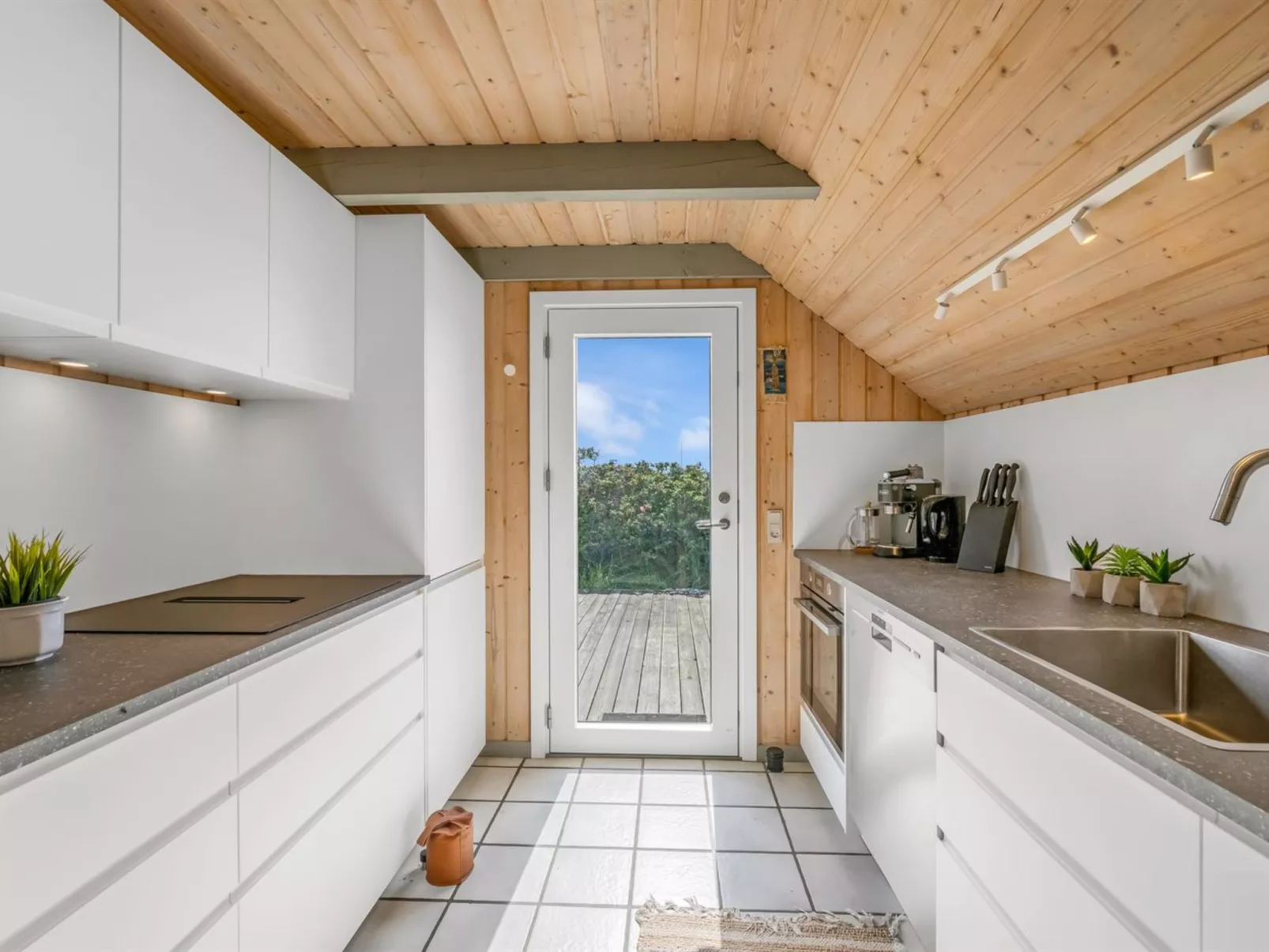 "Eggert" -  from the sea-Binnen