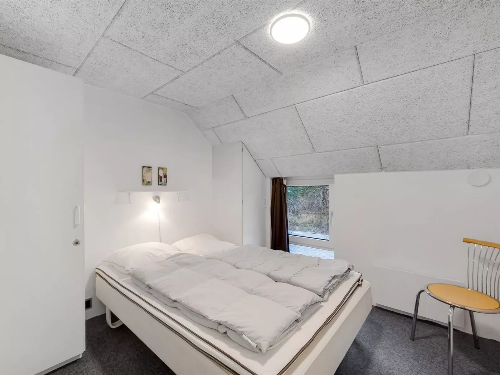 "Severine" -  from the sea-Binnen