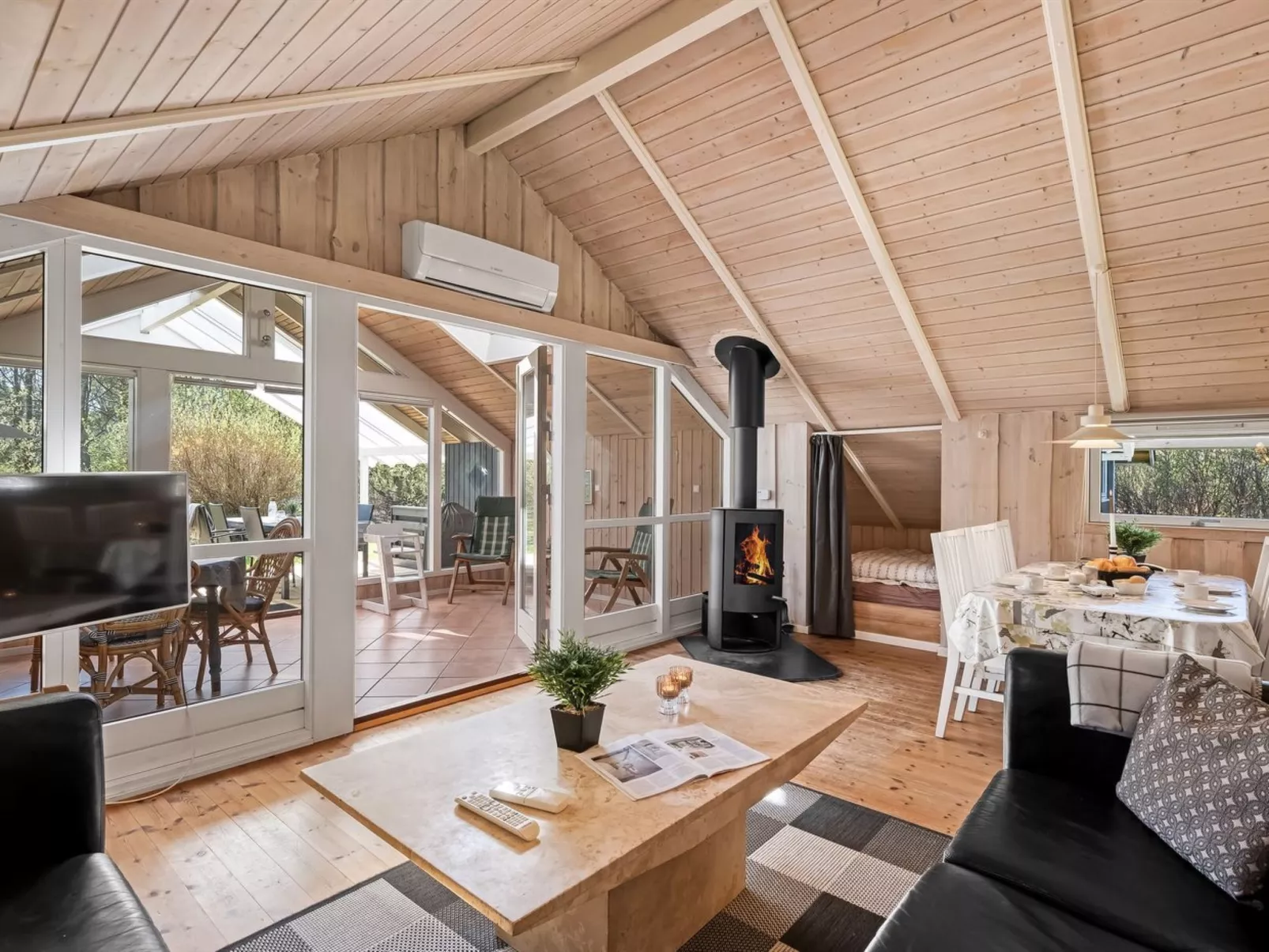 "Snefrid" - 12km from the sea-Binnen