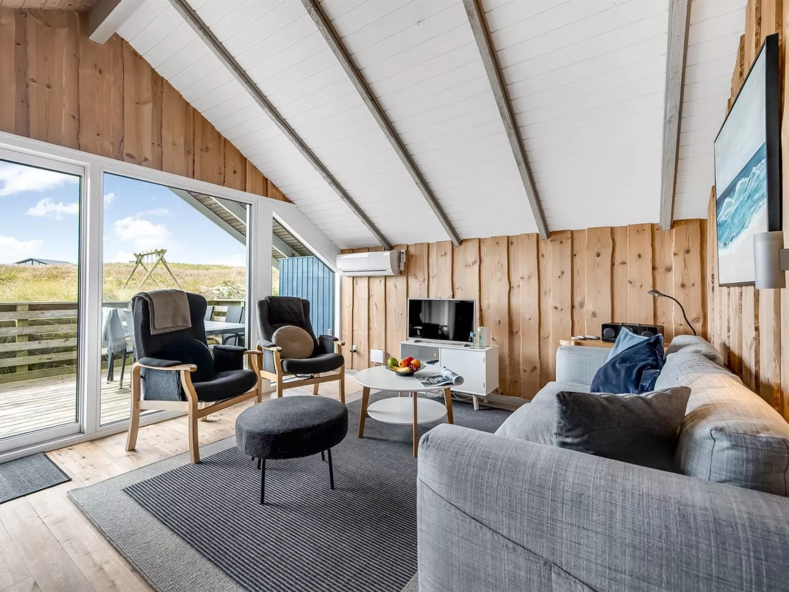 "Valia" - 400m to the fjord-Binnen