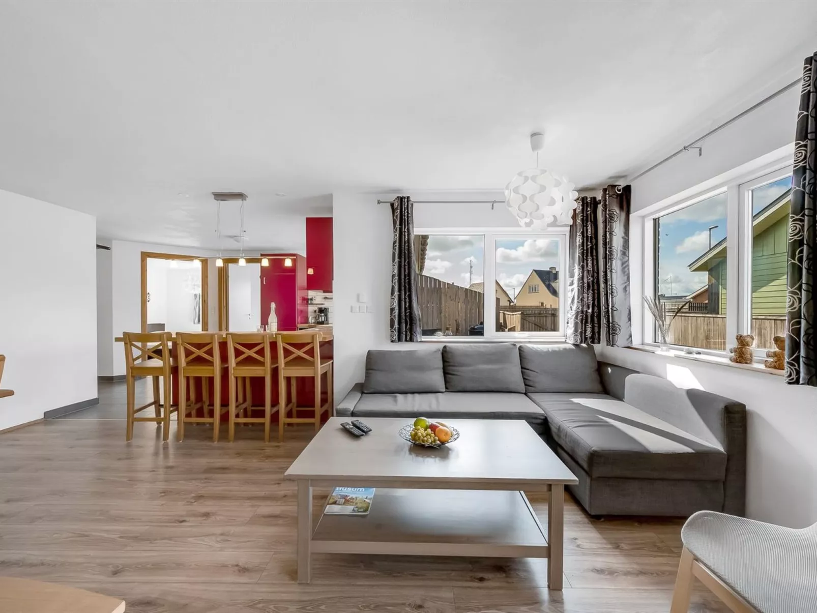 "Heming" - 100m from the sea-Binnen