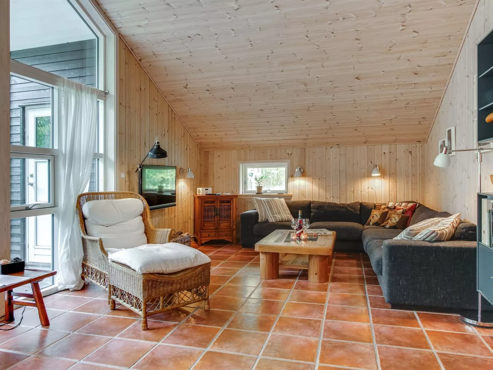 "Fastulf" - 300m from the sea-Binnen