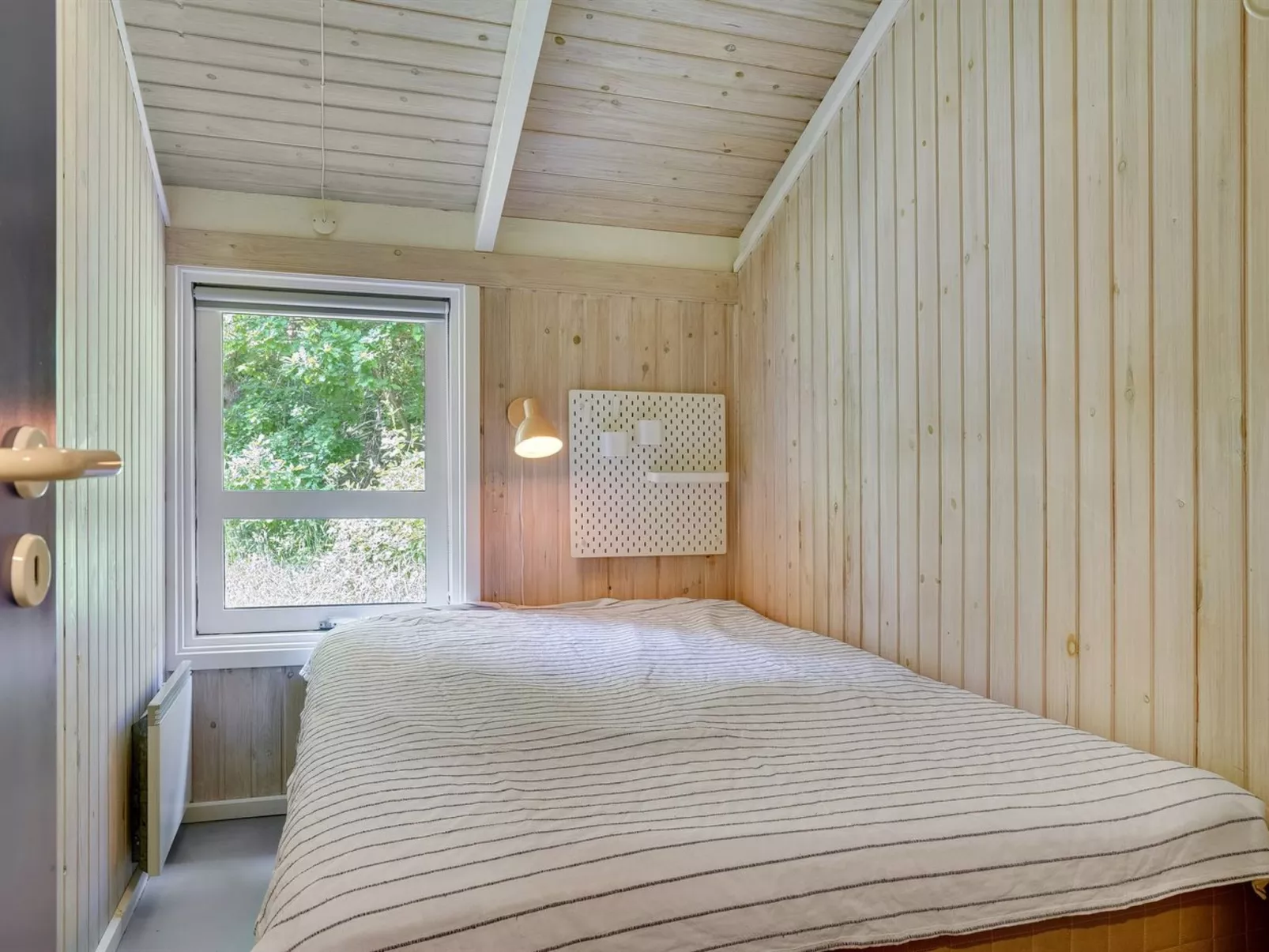 "Lovis" - 600m from the sea-Binnen