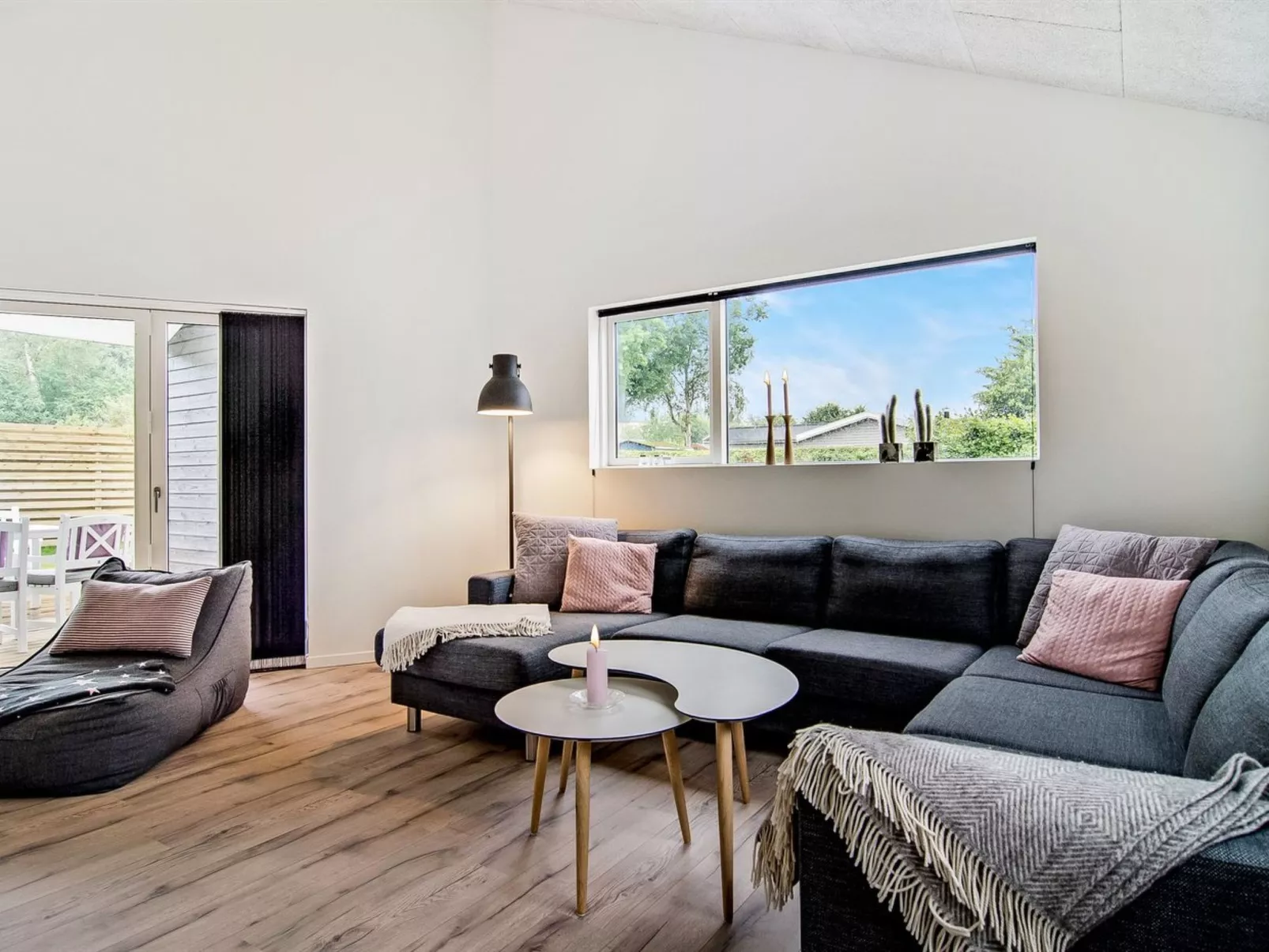 "Dorthie" - 800m from the sea-Binnen