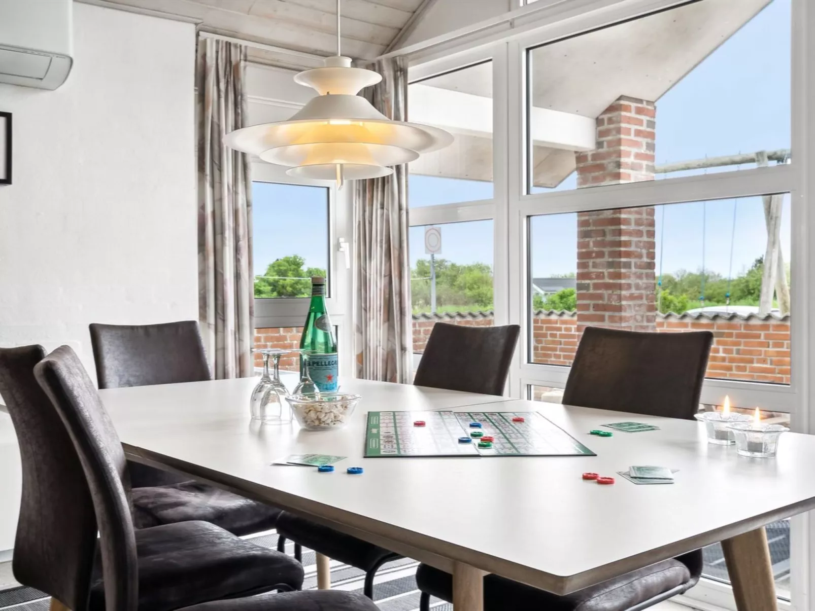 "Mari" - 400m from the sea-Binnen