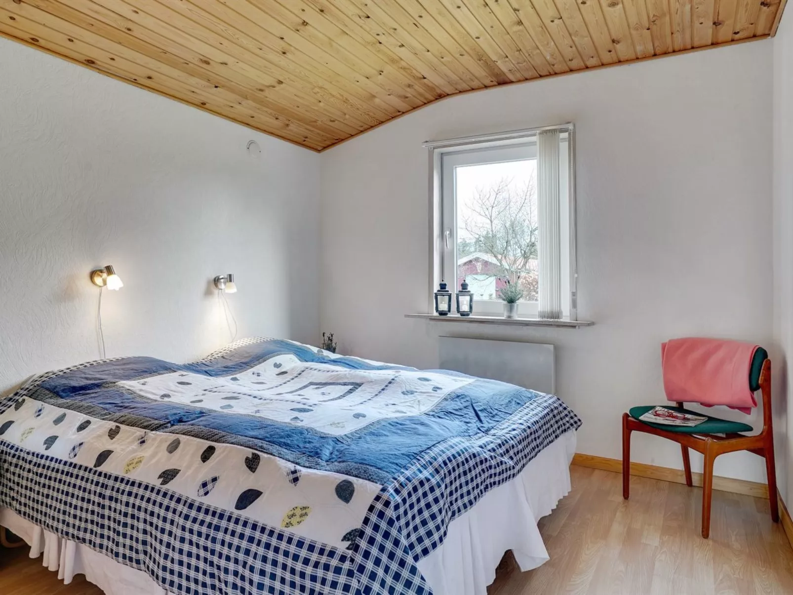 "Anselma" - 800m to the fjord-Binnen