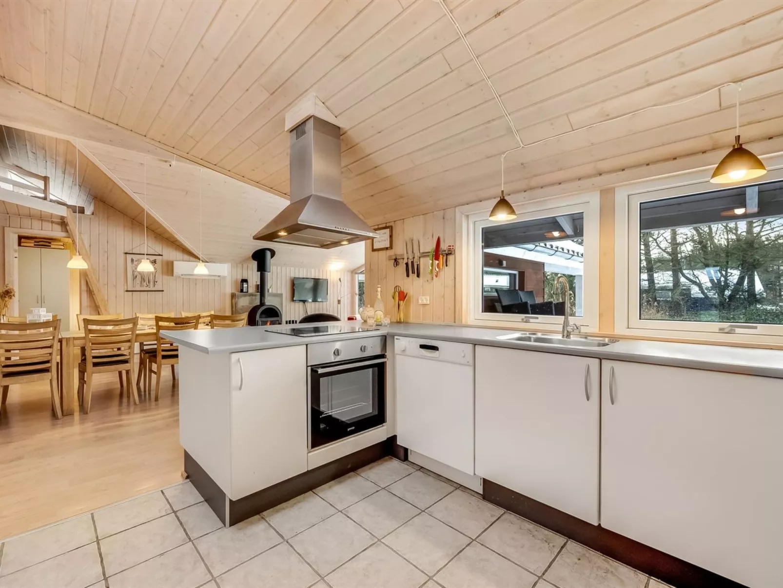 "Elfrun" - 250m from the sea-Binnen