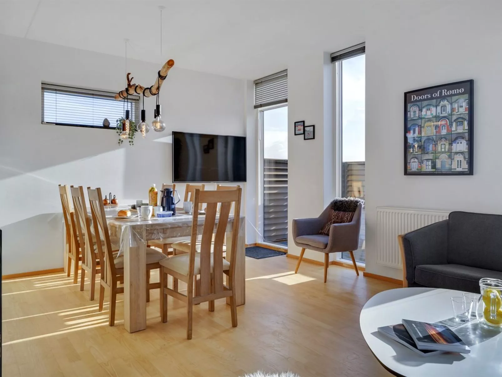 "Pirkko" - 100m from the sea-Binnen