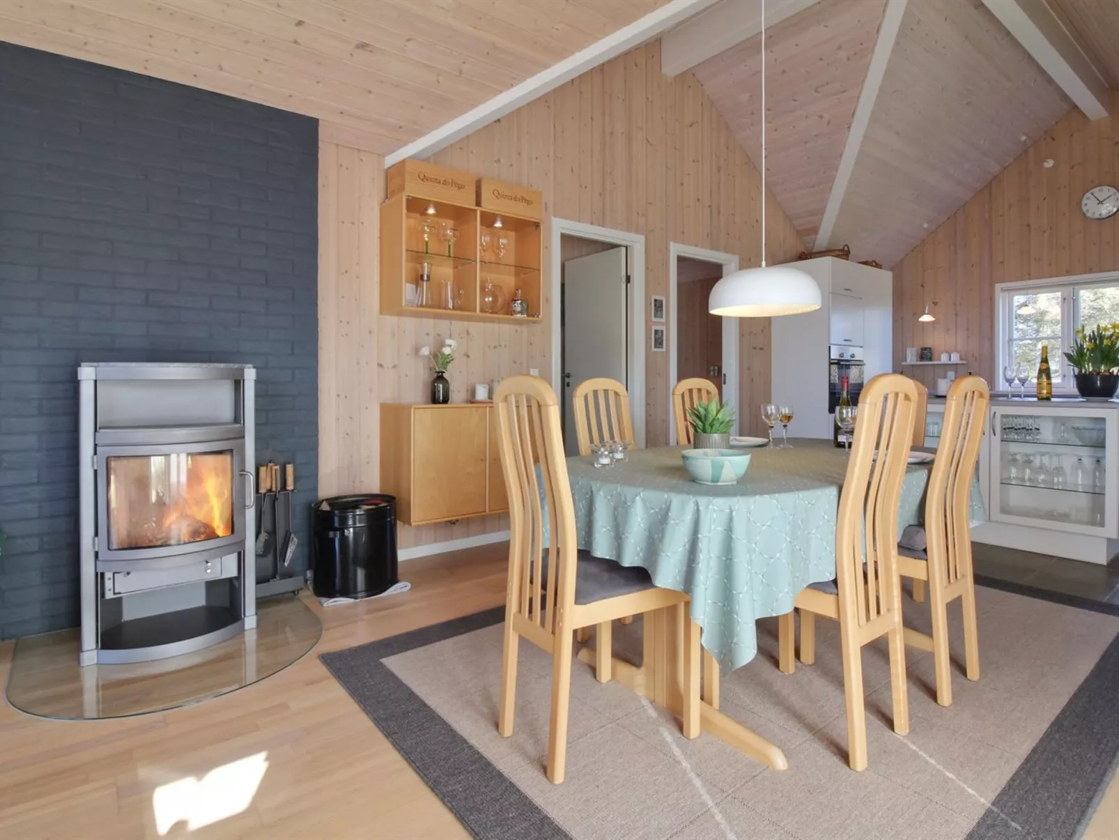 "Tilda" - 275m from the sea-Binnen