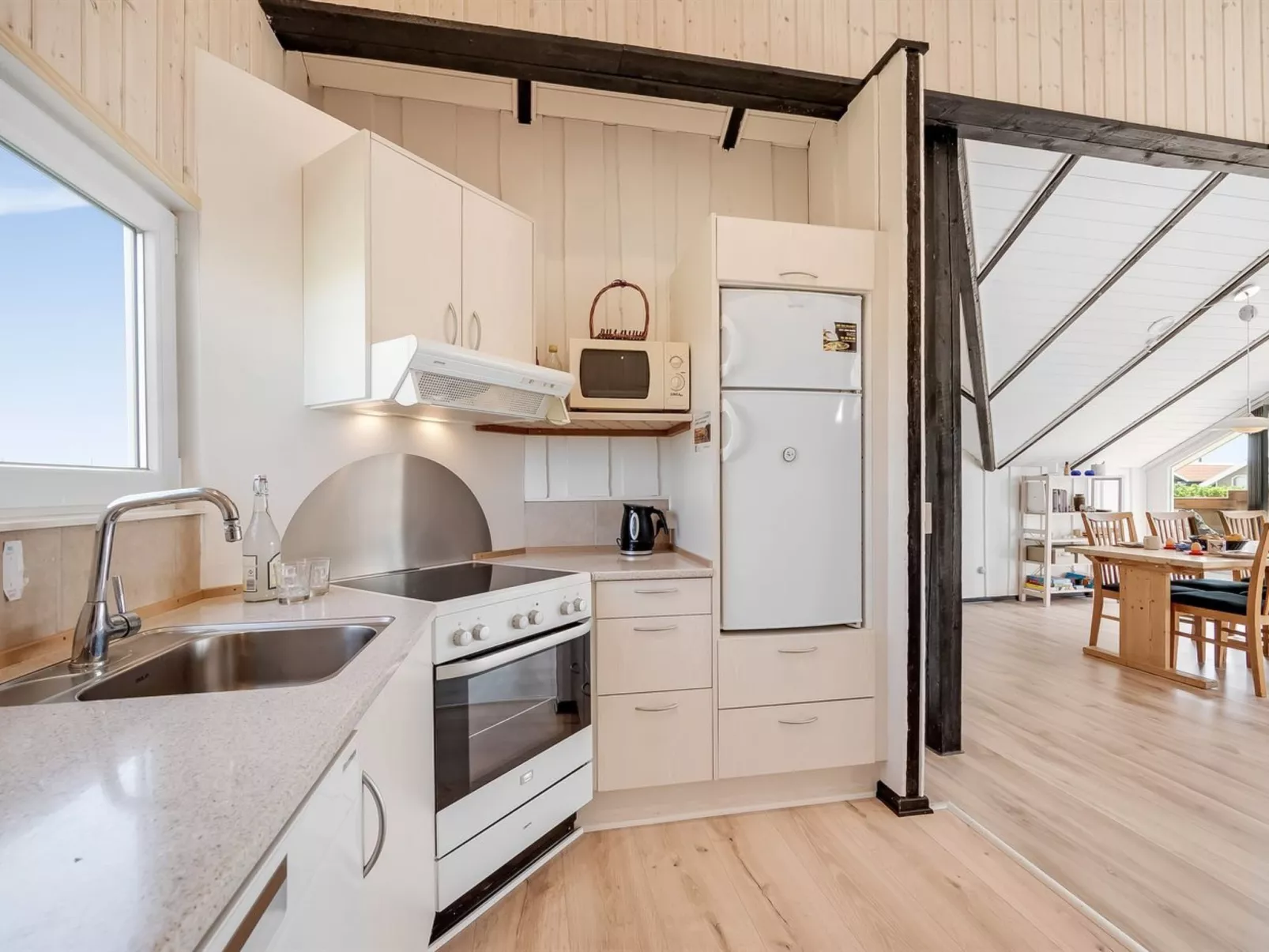 "Arla" - 200m from the sea-Binnen