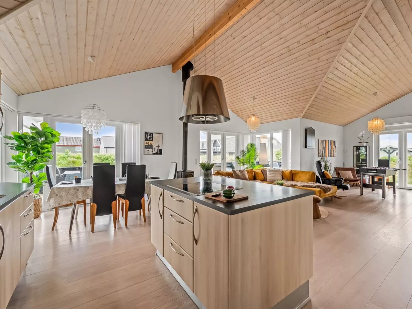 "Sibyll" -  from the sea-Binnen