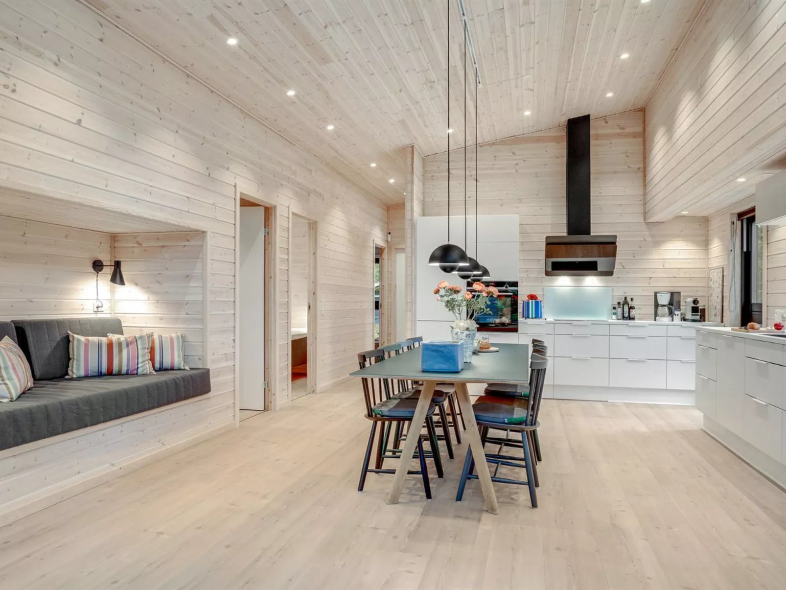 "Gunnor" - 1.3km from the sea-Binnen