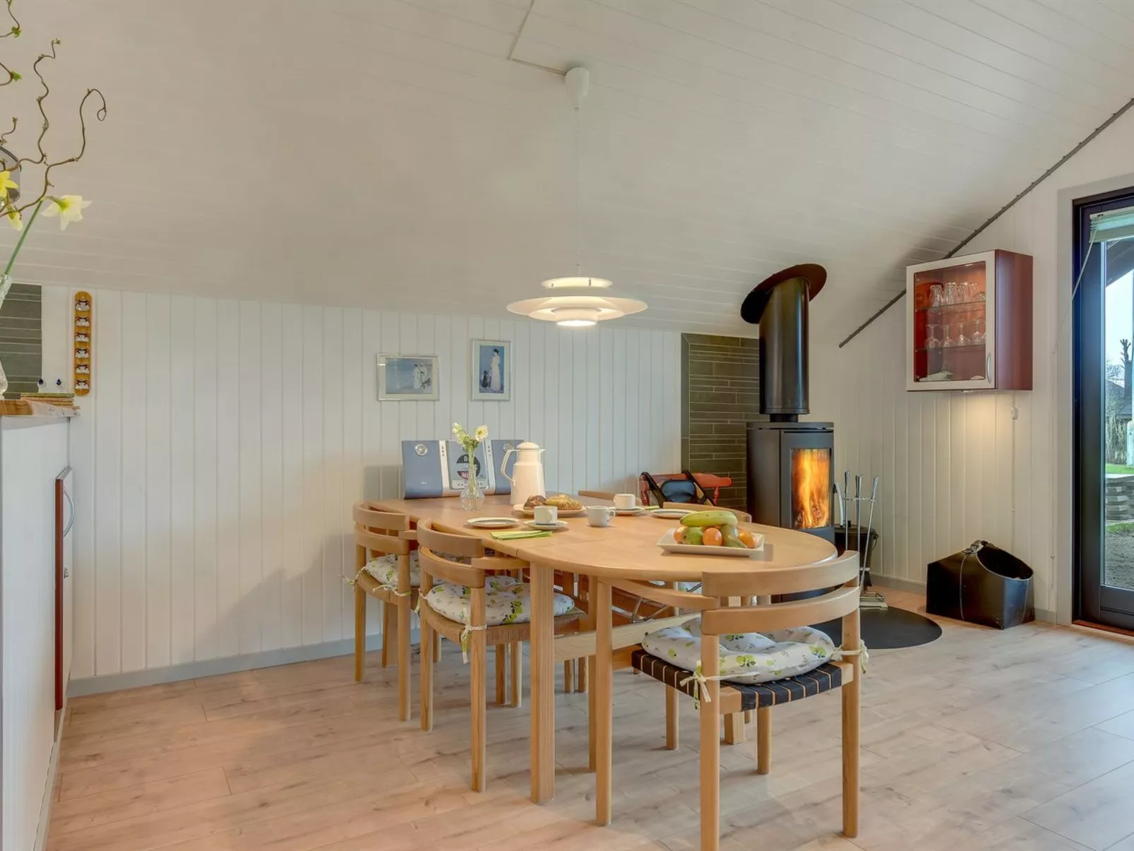 "Tican" - 400m from the sea-Binnen