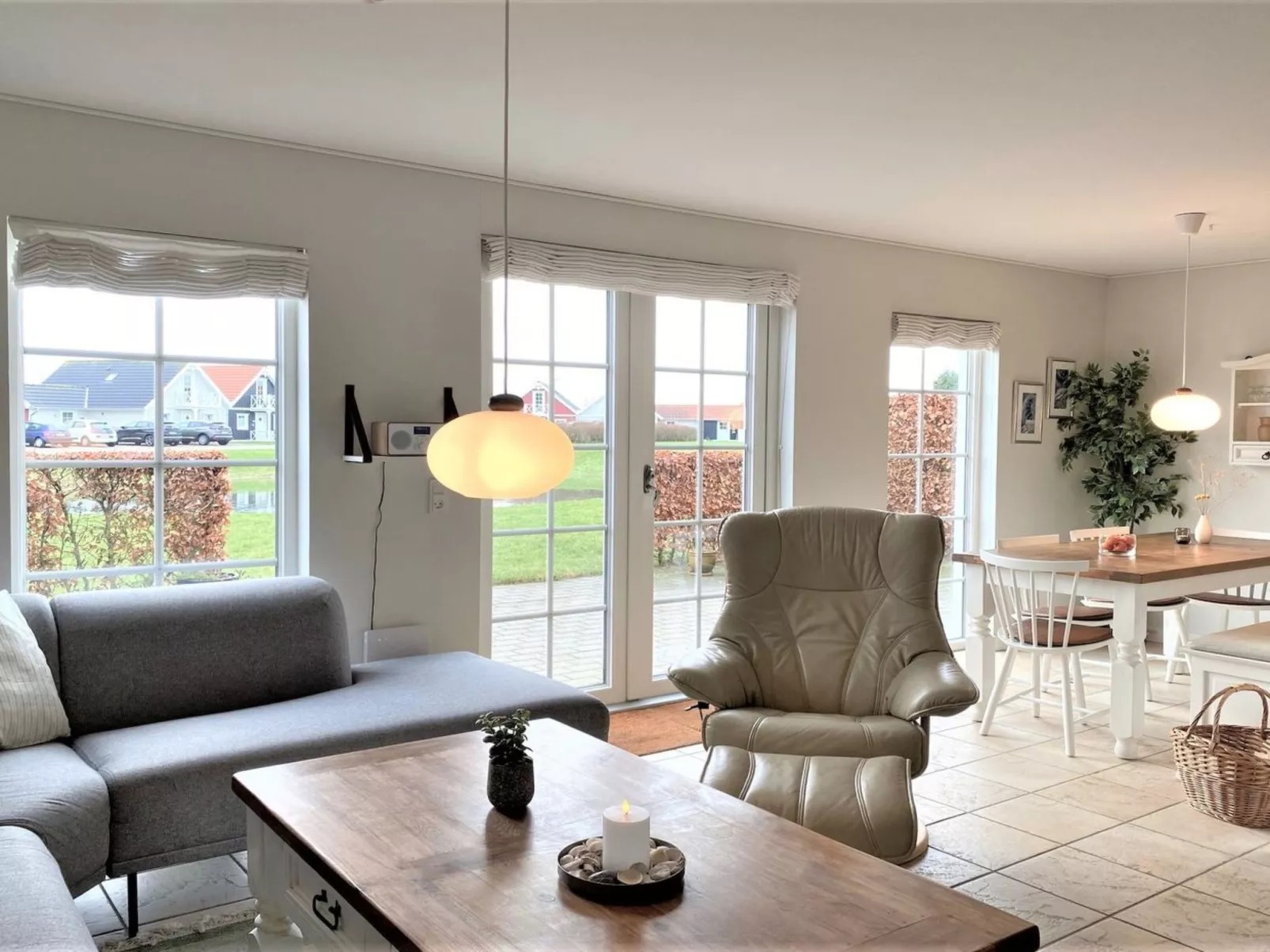 "Eike" - 250m from the sea-Binnen