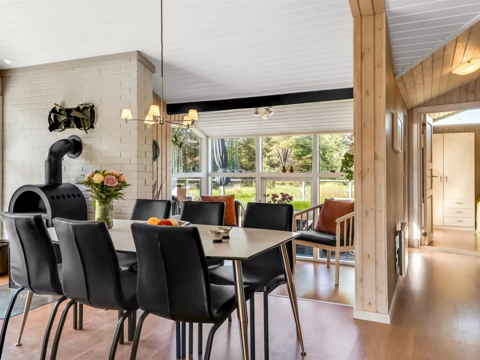 "Brunetta" - 800m from the sea-Binnen