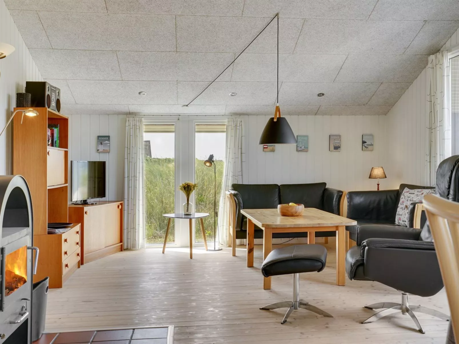 "Apolonia" -  from the sea-Binnen