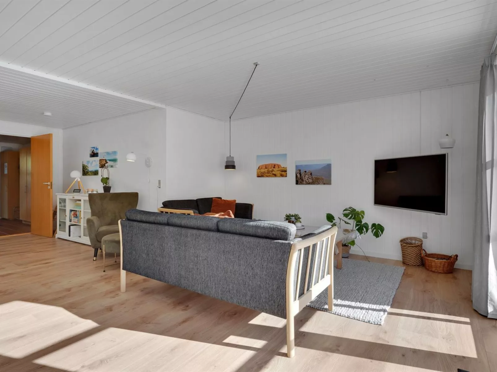 "Harpa" - 2.5km from the sea-Binnen