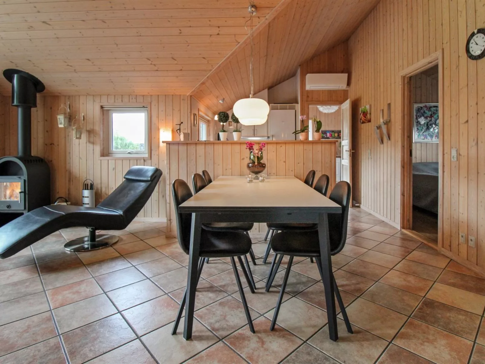 "Ulrikke" - 12km from the sea-Binnen