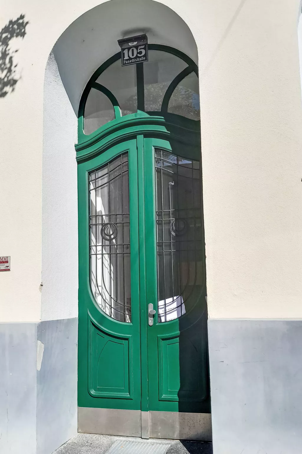 Happy Pasetti-Buiten