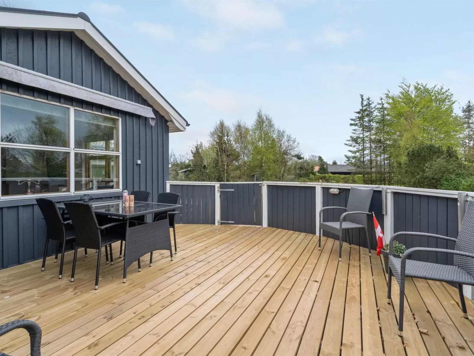 "Rafn" - 550m from the sea-Buiten