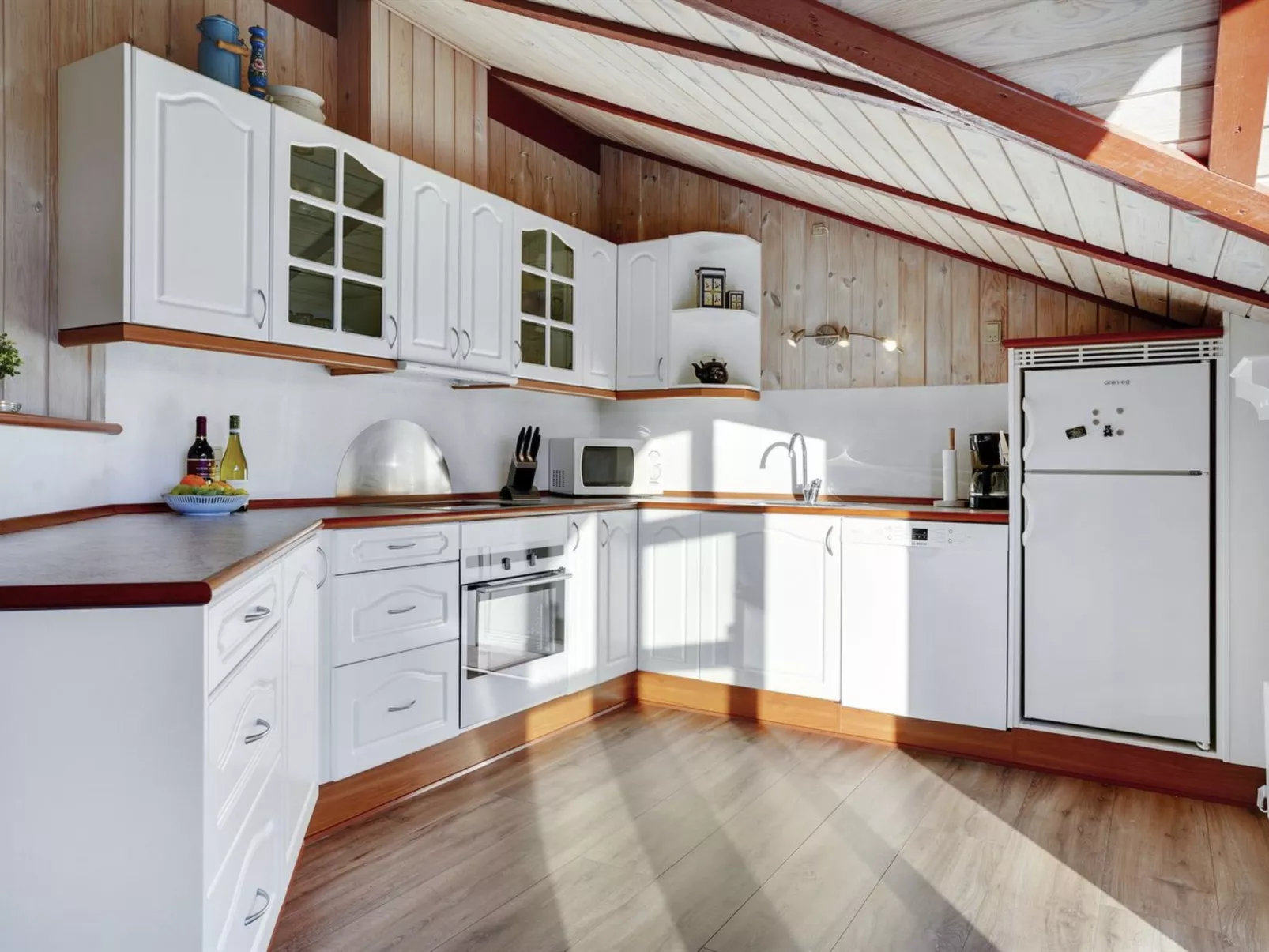 "Thurir" - 4km from the sea-Binnen