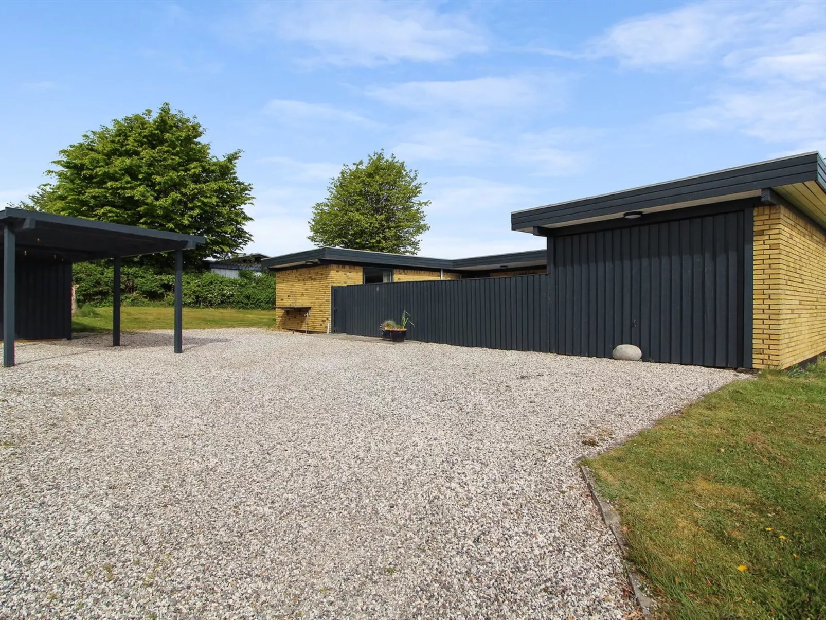 "Kiowa" - 100m from the sea-Buiten