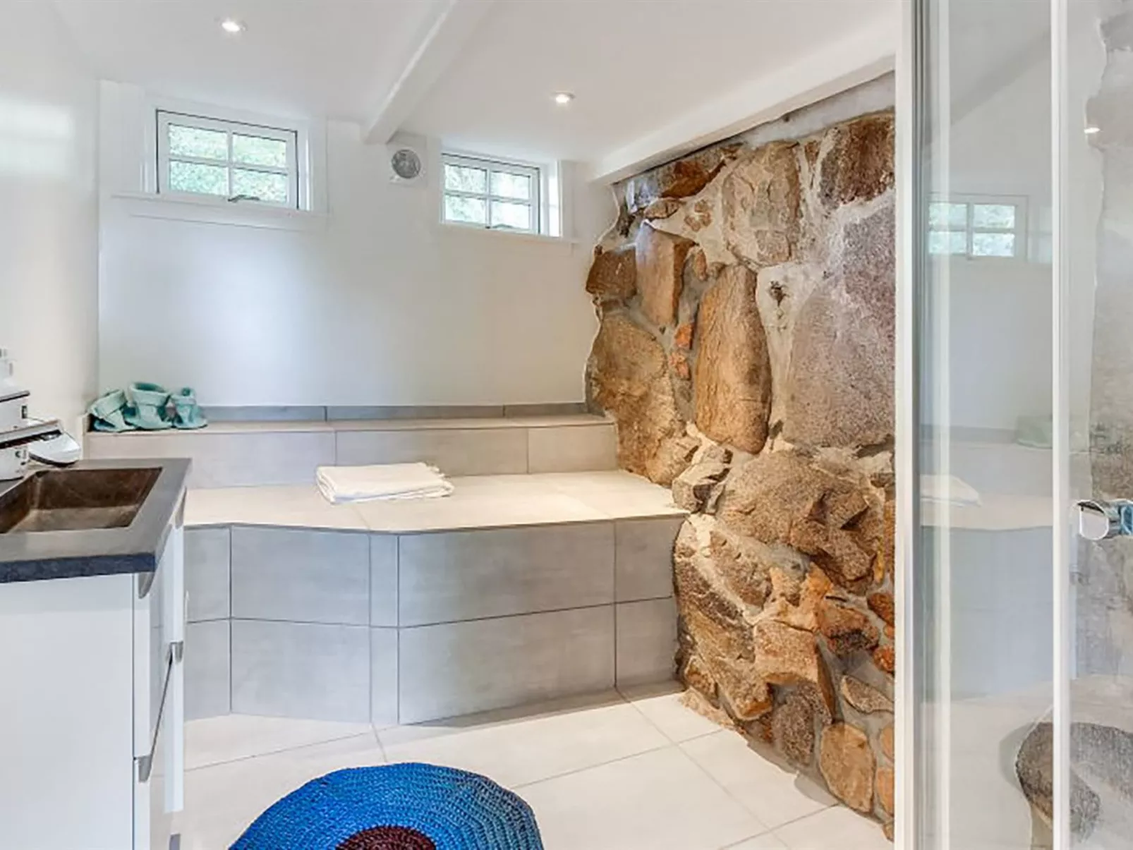 "Nyyrikki" - 100m from the sea-Binnen