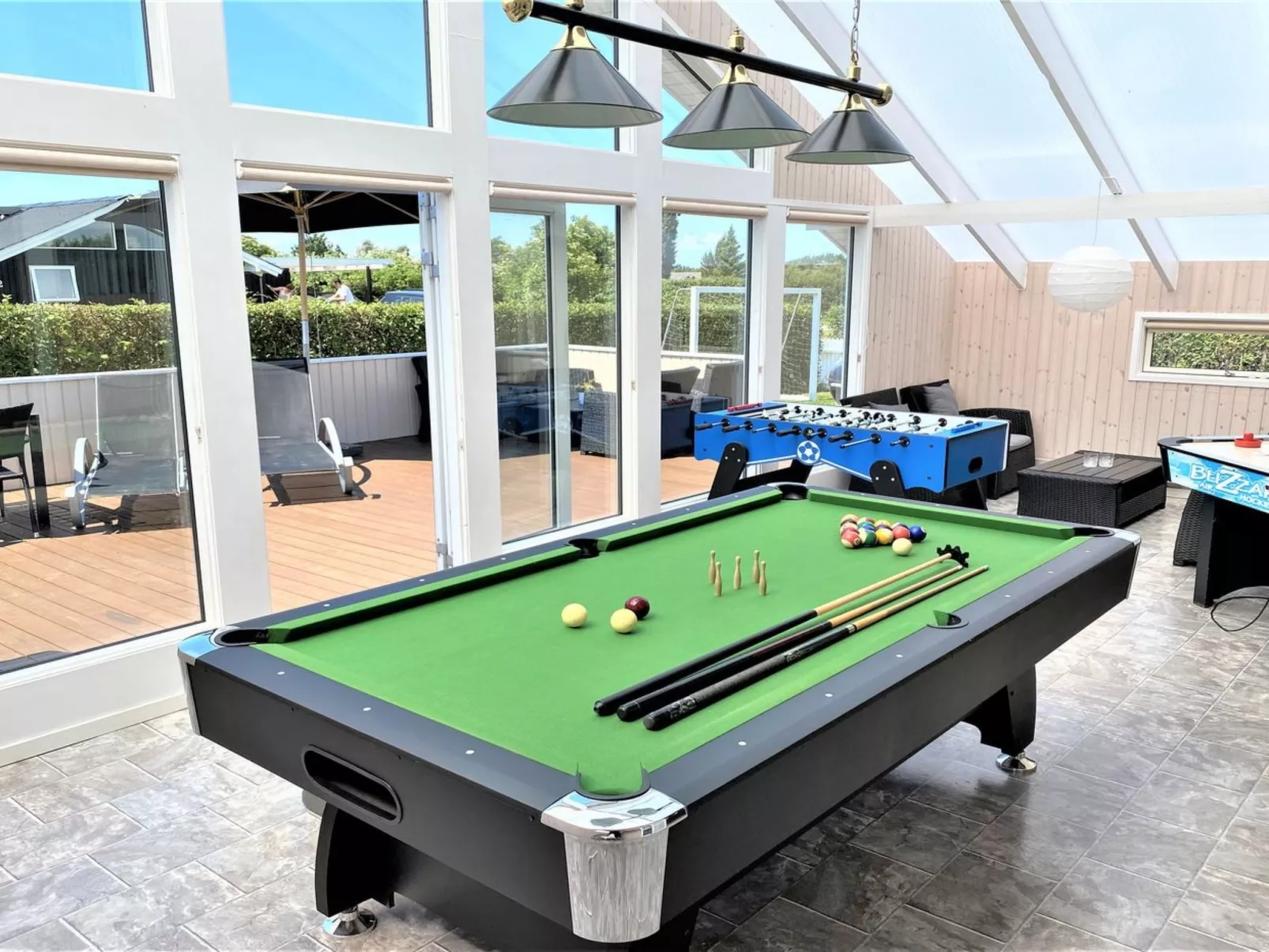 "Dunya" - 400m from the sea-Binnen