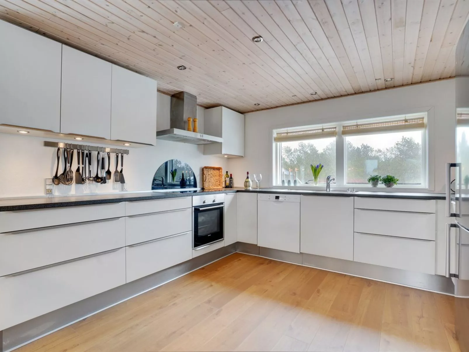 "Reiko" - 1.5km from the sea-Binnen