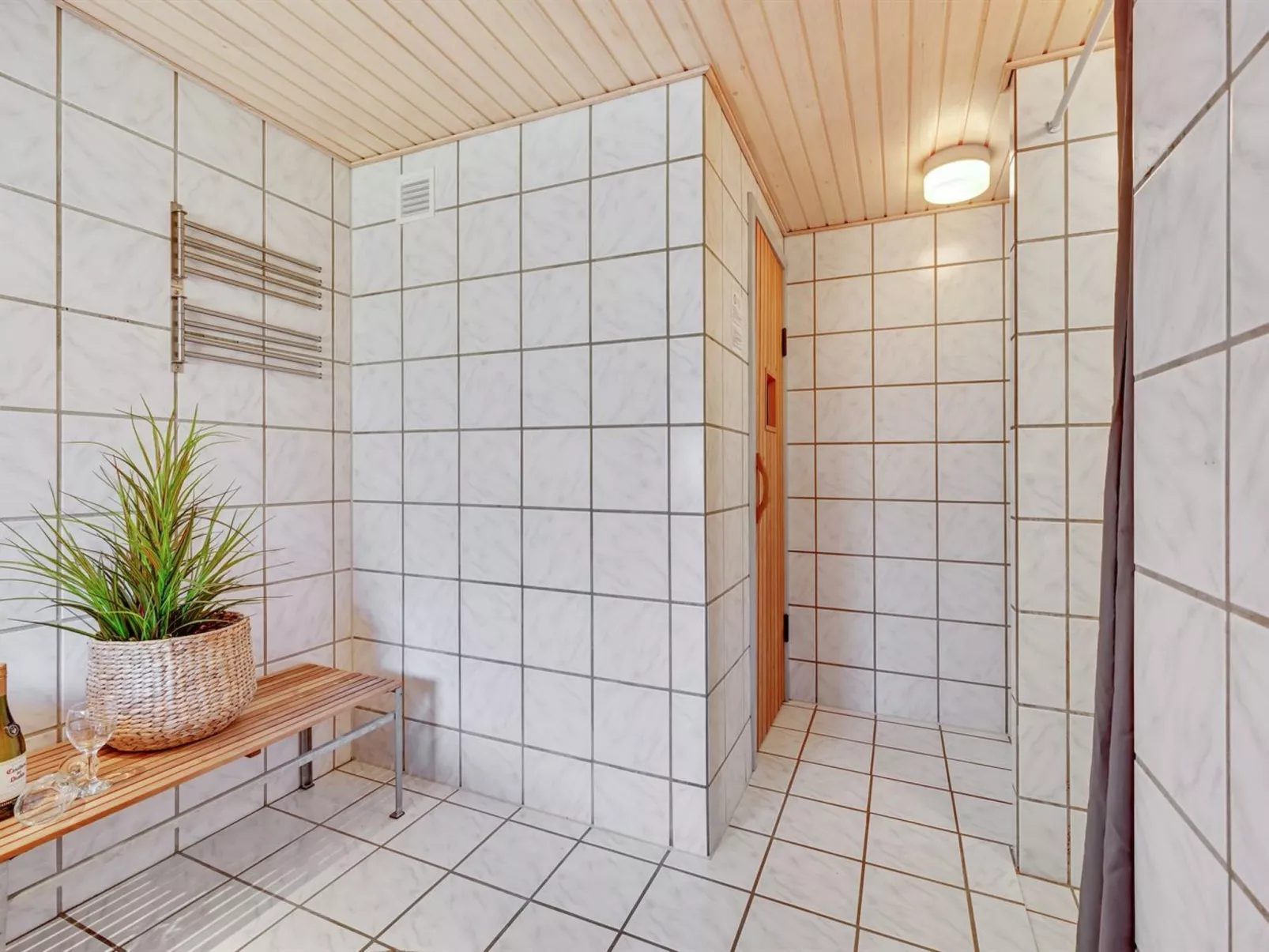 "Faina" - 100m from the sea-Binnen