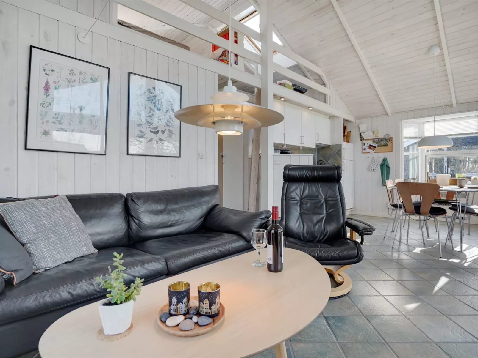 "Yara" - 1km to the fjord-Binnen