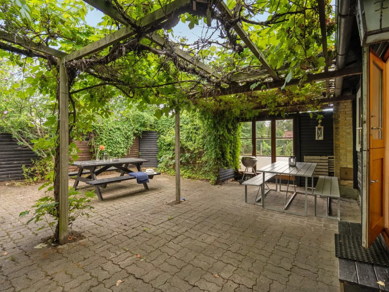 "Meeno" - 200m from the sea-Buiten