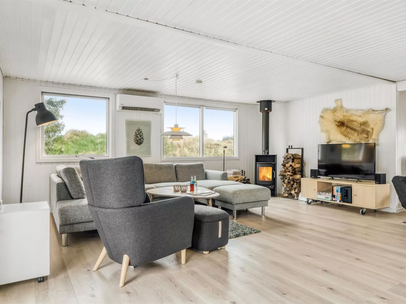 "Druscilla" - 650m from the sea-Binnen