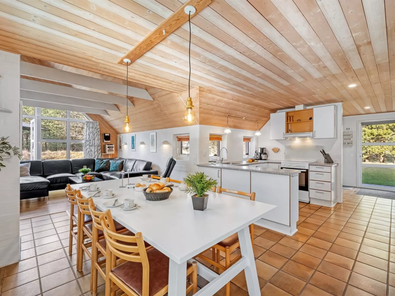 "Dorris" - 4.3km from the sea-Binnen