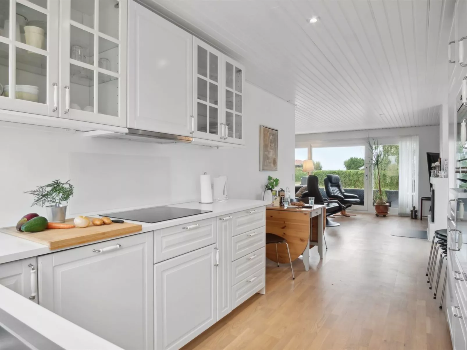 "Janna" - 75m from the sea-Binnen