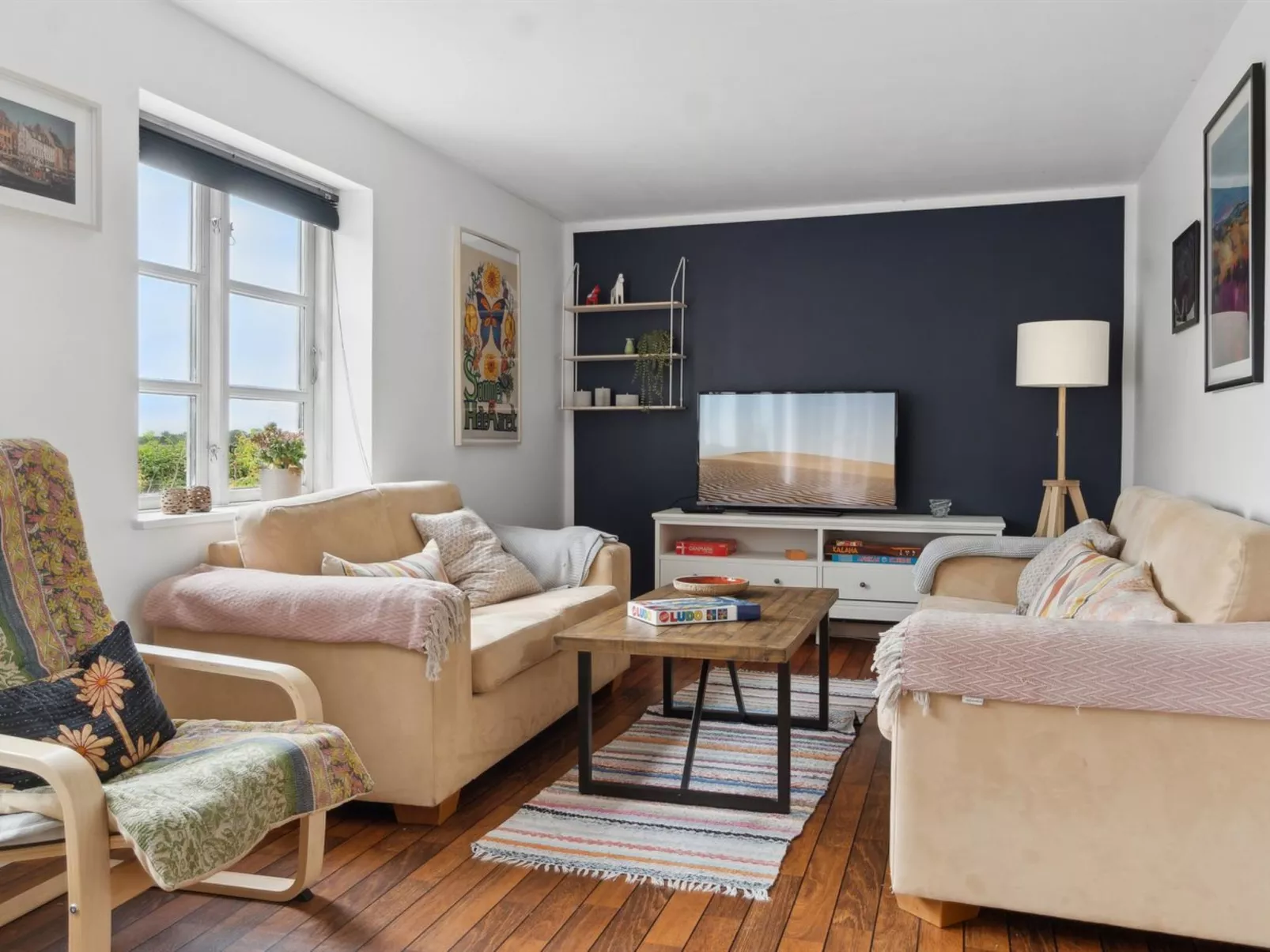 "Finja" - 6km from the sea-Binnen