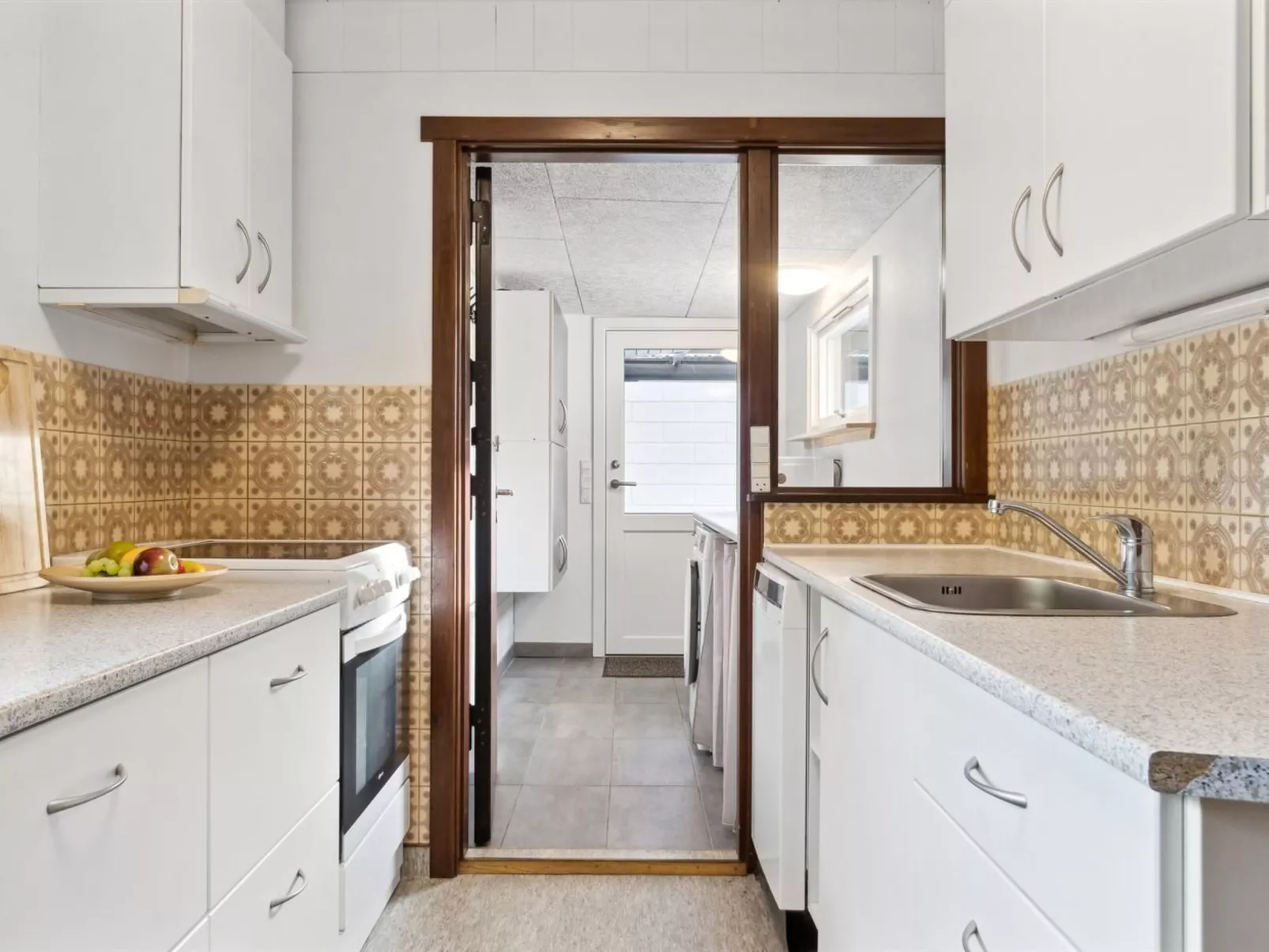 "Agnita" - 8km from the sea-Binnen