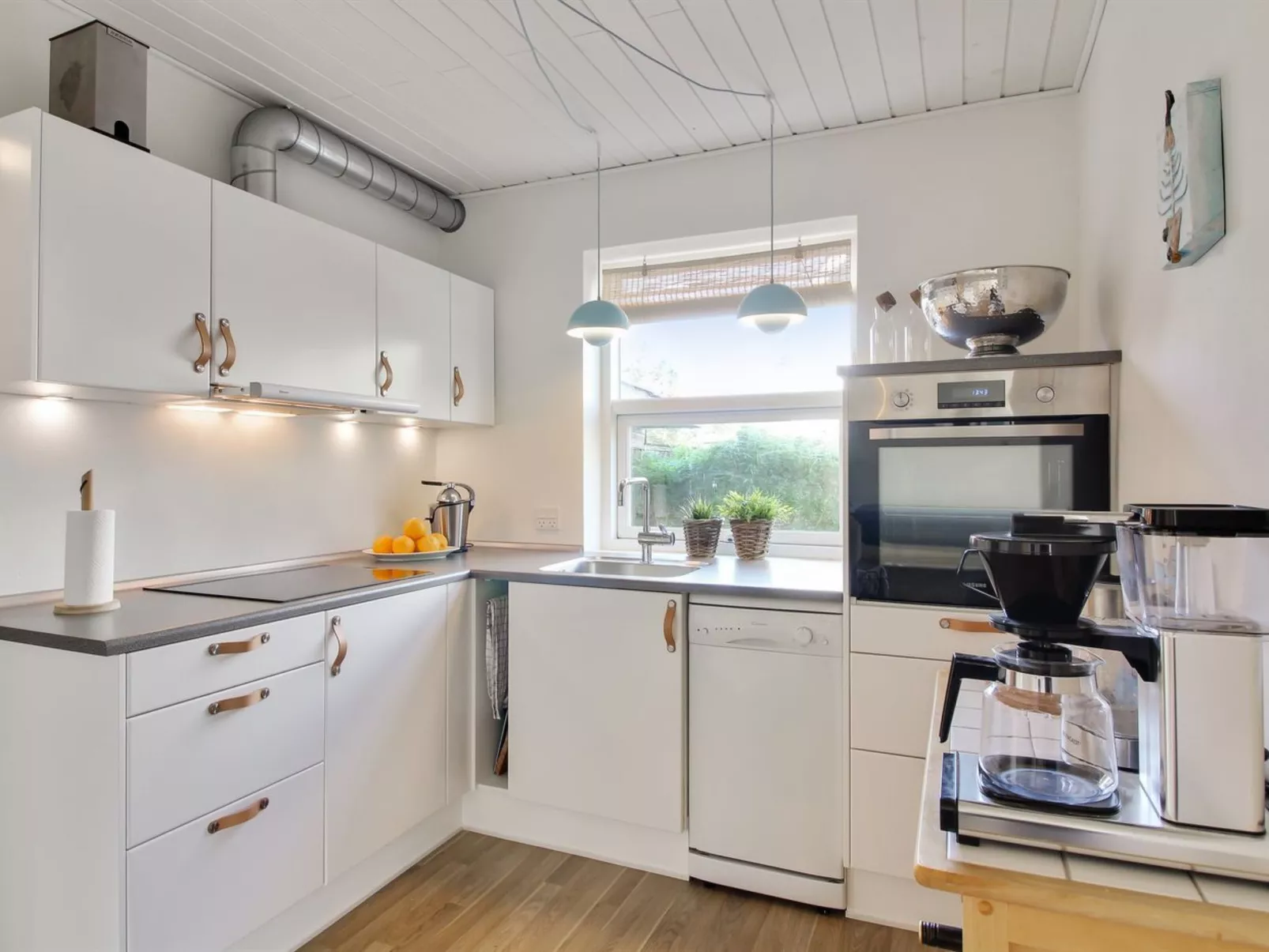 "Thorgny" - 900m from the sea-Binnen