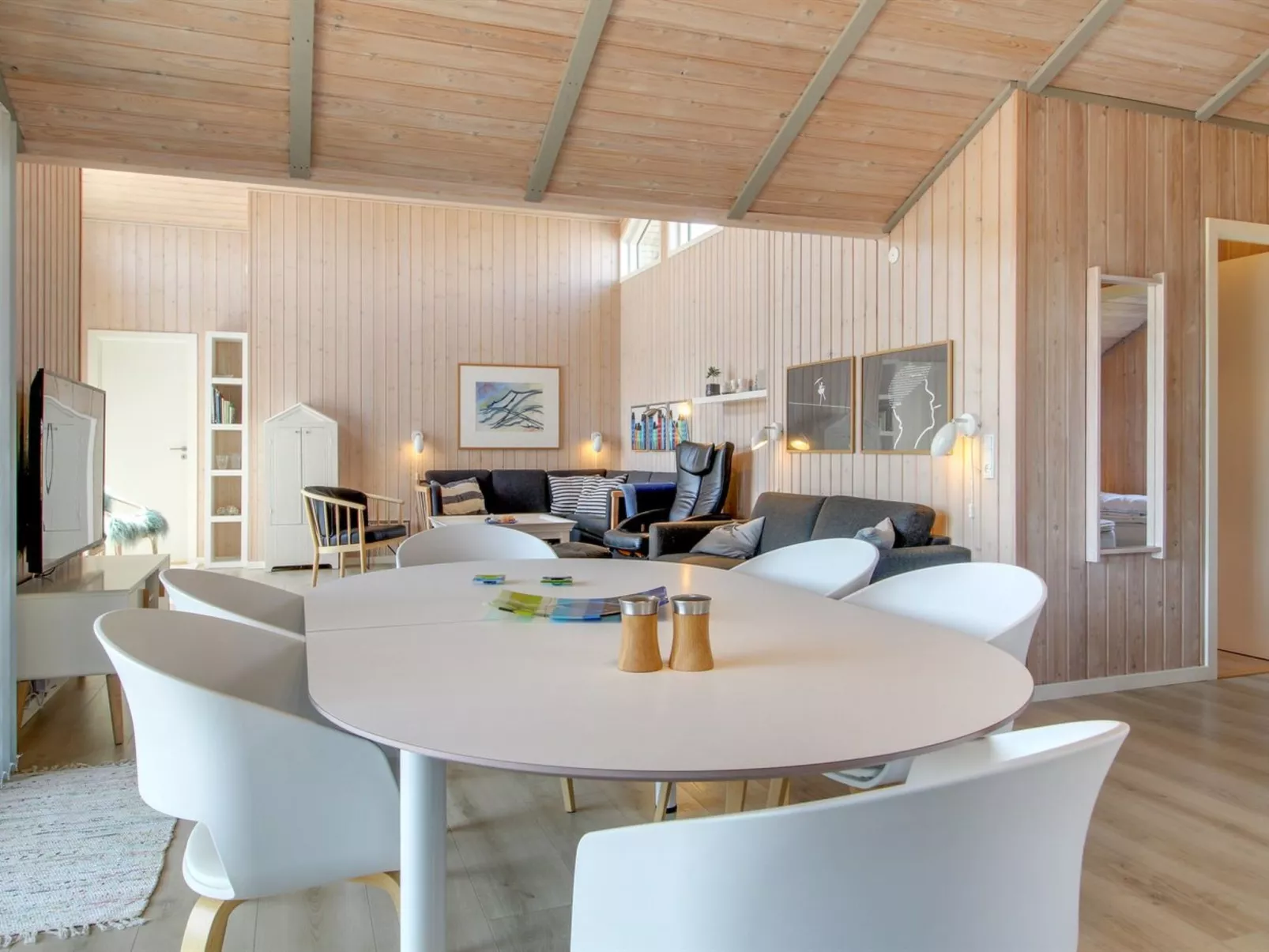 "Aska" - 400m from the sea-Binnen