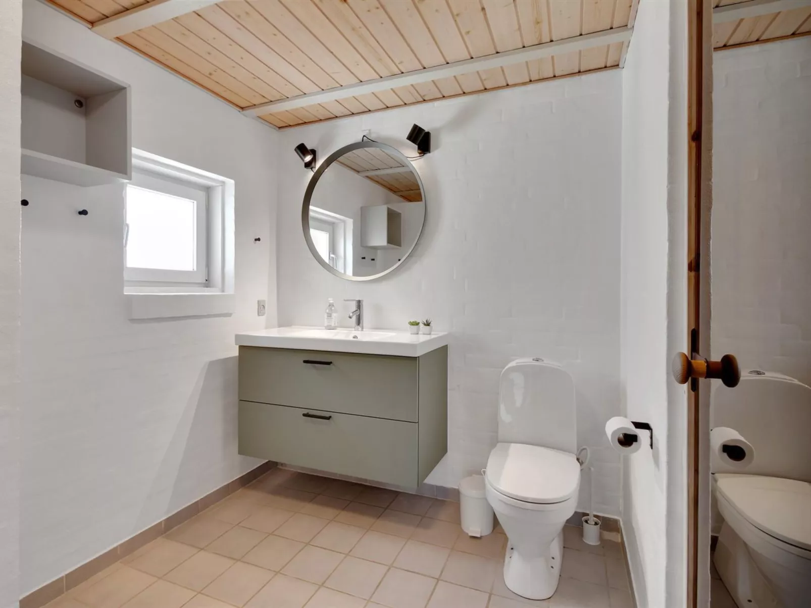 "Munder" - 1.2km to the fjord-Binnen